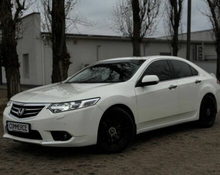 Белый Хонда Аккорд, объемом двигателя 2.4 л и пробегом 169 тыс. км за 10999 $, фото 1 на Automoto.ua