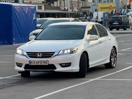 Белый Хонда Аккорд, объемом двигателя 2.36 л и пробегом 164 тыс. км за 13500 $, фото 1 на Automoto.ua