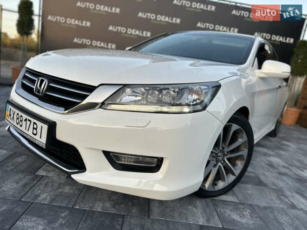 Білий Хонда Аккорд, об'ємом двигуна 2.4 л та пробігом 165 тис. км за 13999 $, фото 1 на Automoto.ua