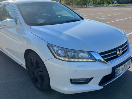 Белый Хонда Аккорд, объемом двигателя 2.4 л и пробегом 137 тыс. км за 13999 $, фото 1 на Automoto.ua