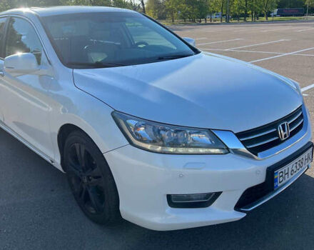 Белый Хонда Аккорд, объемом двигателя 2.4 л и пробегом 137 тыс. км за 13999 $, фото 1 на Automoto.ua