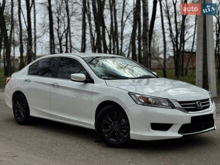 Хонда Аккорд 2013 у Ахтырке на Automoto.ua Білий Хонда Аккорд, об'ємом двигуна 2.4 л та пробігом 192 тис. км за 10600 $, фото 1 на Automoto.ua
