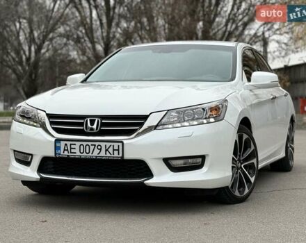 Білий Хонда Аккорд, об'ємом двигуна 2.4 л та пробігом 122 тис. км за 13500 $, фото 1 на Automoto.ua