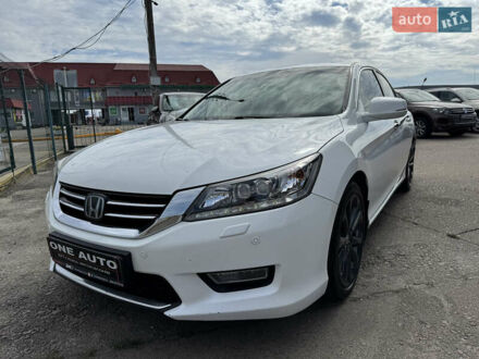 Белый Хонда Аккорд, объемом двигателя 3.5 л и пробегом 229 тыс. км за 16990 $, фото 1 на Automoto.ua