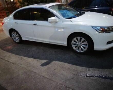 Белый Хонда Аккорд, объемом двигателя 2.4 л и пробегом 180 тыс. км за 13300 $, фото 1 на Automoto.ua