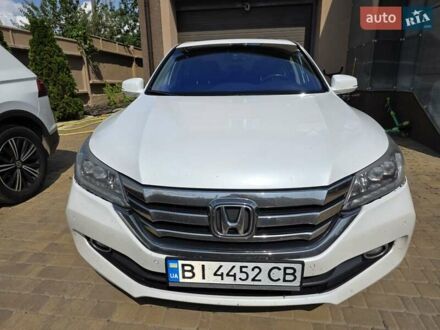 Білий Хонда Аккорд, об'ємом двигуна 2.4 л та пробігом 150 тис. км за 16000 $, фото 1 на Automoto.ua