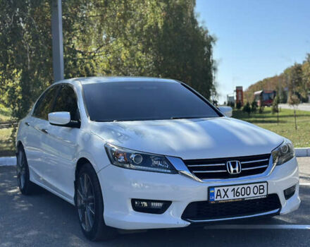Белый Хонда Аккорд, объемом двигателя 2.35 л и пробегом 150 тыс. км за 12500 $, фото 1 на Automoto.ua