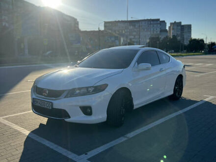 Хонда Аккорд 2014 у Сумах на Automoto.ua Білий Хонда Аккорд, об'ємом двигуна 2.4 л та пробігом 250 тис. км за 12500 $, фото 1 на Automoto.ua