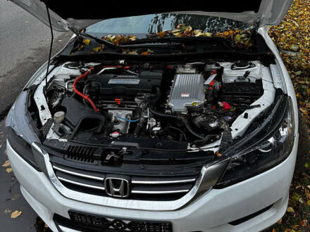 Білий Хонда Аккорд, об'ємом двигуна 2 л та пробігом 210 тис. км за 6900 $, фото 1 на Automoto.ua