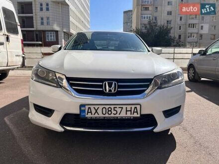 Хонда Аккорд 2015 у Харкові на Automoto.ua Білий Хонда Аккорд, об'ємом двигуна 2.36 л та пробігом 290 тис. км за 9500 $, фото 1 на Automoto.ua