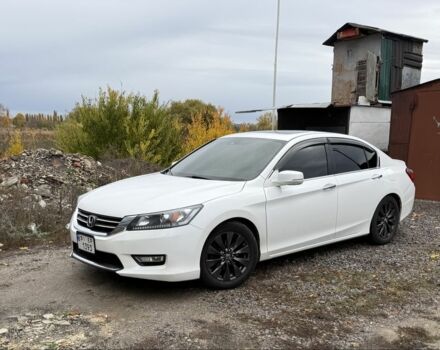 Хонда Аккорд 2015 у Кременчуге на Automoto.ua Білий Хонда Аккорд, об'ємом двигуна 2.4 л та пробігом 200 тис. км за 11300 $, фото 1 на Automoto.ua