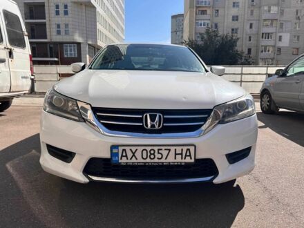Білий Хонда Аккорд, об'ємом двигуна 2.4 л та пробігом 290 тис. км за 9500 $, фото 1 на Automoto.ua