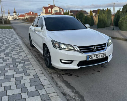 Білий Хонда Аккорд, об'ємом двигуна 2.4 л та пробігом 155 тис. км за 12900 $, фото 1 на Automoto.ua