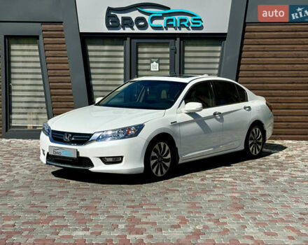 Білий Хонда Аккорд, об'ємом двигуна 2 л та пробігом 125 тис. км за 13800 $, фото 1 на Automoto.ua