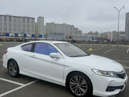 Белый Хонда Аккорд, объемом двигателя 0 л и пробегом 80 тыс. км за 14000 $, фото 1 на Automoto.ua