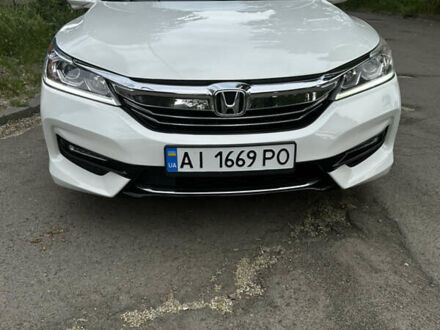Хонда Аккорд 2016 в Киеве на Automoto.ua Белый Хонда Аккорд, объемом двигателя 1.99 л и пробегом 160 тыс. км за 15900 $, фото 1 на Automoto.ua