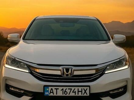 Білий Хонда Аккорд, об'ємом двигуна 2 л та пробігом 150 тис. км за 16700 $, фото 1 на Automoto.ua