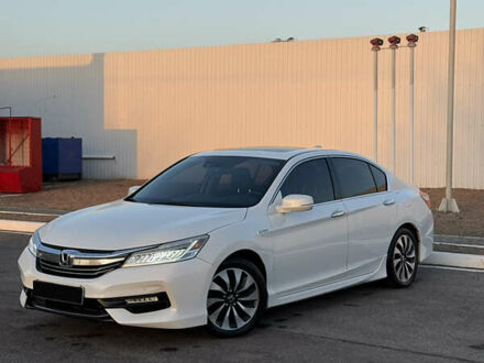 Белый Хонда Аккорд, объемом двигателя 1.99 л и пробегом 160 тыс. км за 13900 $, фото 1 на Automoto.ua