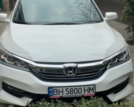 Белый Хонда Аккорд, объемом двигателя 2 л и пробегом 81 тыс. км за 18000 $, фото 1 на Automoto.ua