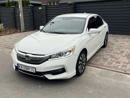 Белый Хонда Аккорд, объемом двигателя 1.99 л и пробегом 220 тыс. км за 15700 $, фото 1 на Automoto.ua