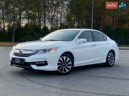 Білий Хонда Аккорд, об'ємом двигуна 1.99 л та пробігом 160 тис. км за 16999 $, фото 1 на Automoto.ua