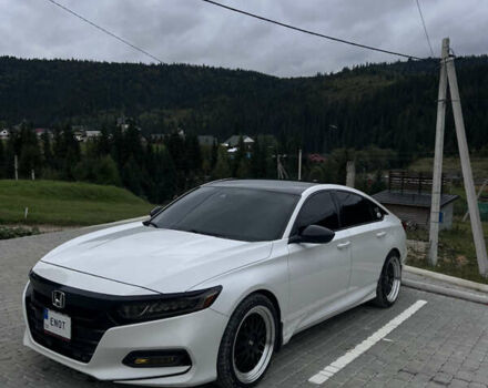 Белый Хонда Аккорд, объемом двигателя 1.5 л и пробегом 190 тыс. км за 19700 $, фото 1 на Automoto.ua