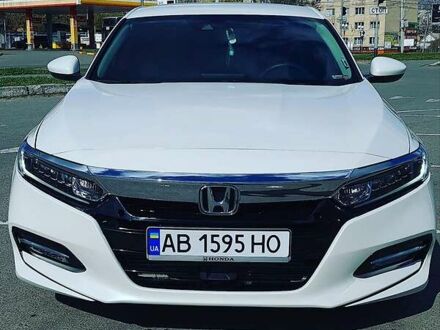 Білий Хонда Аккорд, об'ємом двигуна 1.5 л та пробігом 131 тис. км за 17500 $, фото 1 на Automoto.ua