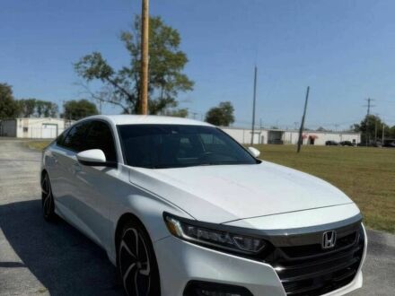 Хонда Аккорд 2018 в Ужгороде на Automoto.ua Белый Хонда Аккорд, объемом двигателя 1.5 л и пробегом 43 тыс. км за 7500 $, фото 1 на Automoto.ua