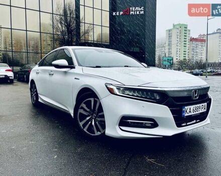 Белый Хонда Аккорд, объемом двигателя 1.99 л и пробегом 121 тыс. км за 24500 $, фото 1 на Automoto.ua