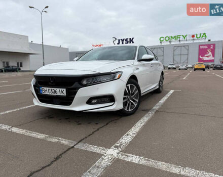 Білий Хонда Аккорд, об'ємом двигуна 2 л та пробігом 83 тис. км за 22000 $, фото 1 на Automoto.ua