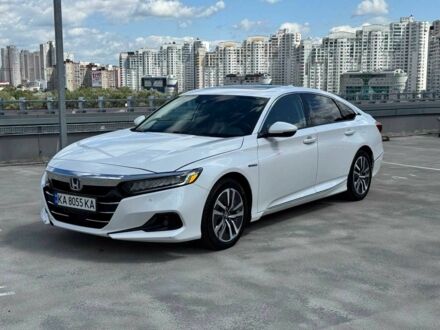 Белый Хонда Аккорд, объемом двигателя 2 л и пробегом 98 тыс. км за 21000 $, фото 1 на Automoto.ua