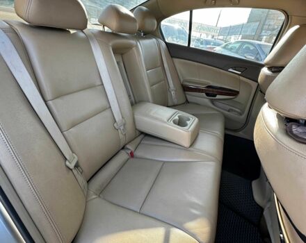 Бежевый Хонда Аккорд, объемом двигателя 2.4 л и пробегом 235 тыс. км за 7200 $, фото 5 на Automoto.ua