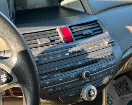 Бежевый Хонда Аккорд, объемом двигателя 2.4 л и пробегом 235 тыс. км за 7200 $, фото 16 на Automoto.ua