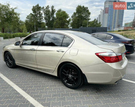 Бежевий Хонда Аккорд, об'ємом двигуна 2.4 л та пробігом 147 тис. км за 12500 $, фото 3 на Automoto.ua