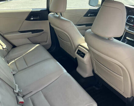 Бежевый Хонда Аккорд, объемом двигателя 2.36 л и пробегом 126 тыс. км за 15500 $, фото 13 на Automoto.ua