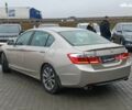 Бежевый Хонда Аккорд, объемом двигателя 2.4 л и пробегом 350 тыс. км за 11340 $, фото 5 на Automoto.ua