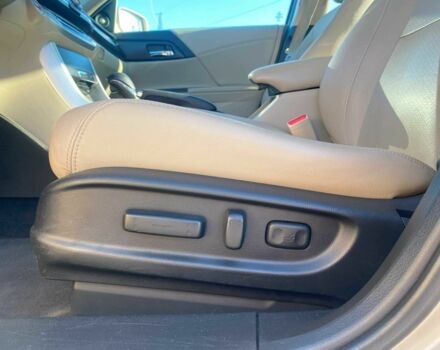 Бежевый Хонда Аккорд, объемом двигателя 2 л и пробегом 270 тыс. км за 11112 $, фото 7 на Automoto.ua