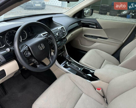 Бежевый Хонда Аккорд, объемом двигателя 2.36 л и пробегом 70 тыс. км за 14700 $, фото 8 на Automoto.ua