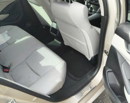 Бежевый Хонда Аккорд, объемом двигателя 1.5 л и пробегом 132 тыс. км за 15000 $, фото 19 на Automoto.ua