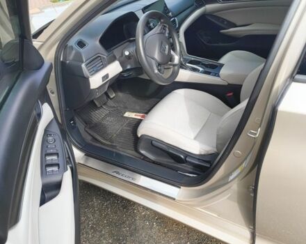 Бежевый Хонда Аккорд, объемом двигателя 1.5 л и пробегом 132 тыс. км за 15000 $, фото 15 на Automoto.ua