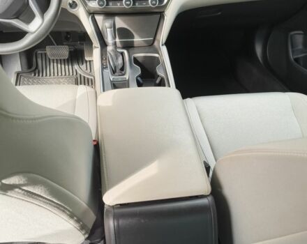 Бежевый Хонда Аккорд, объемом двигателя 1.5 л и пробегом 132 тыс. км за 15000 $, фото 20 на Automoto.ua