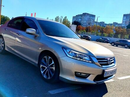 Хонда Аккорд 2013 в Кропивницком (Кировограде) на Automoto.ua Бежевый Хонда Аккорд, объемом двигателя 2.4 л и пробегом 214 тыс. км за 12998 $, фото 1 на Automoto.ua