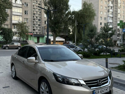 Бежевый Хонда Аккорд, объемом двигателя 2.36 л и пробегом 160 тыс. км за 11899 $, фото 1 на Automoto.ua