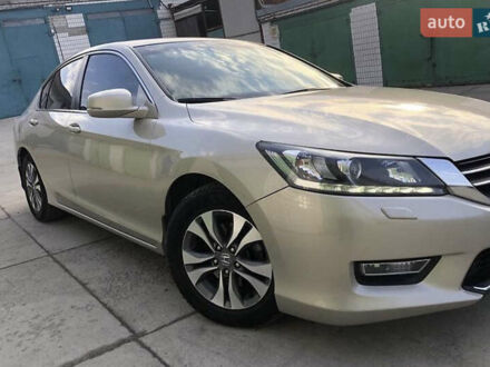 Бежевый Хонда Аккорд, объемом двигателя 2.36 л и пробегом 227 тыс. км за 11500 $, фото 1 на Automoto.ua