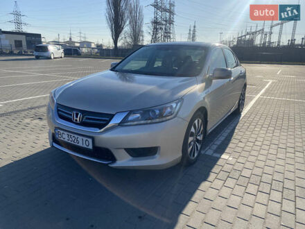 Хонда Аккорд 2014 в Львове на Automoto.ua Бежевый Хонда Аккорд, объемом двигателя 2 л и пробегом 279 тыс. км за 13000 $, фото 1 на Automoto.ua