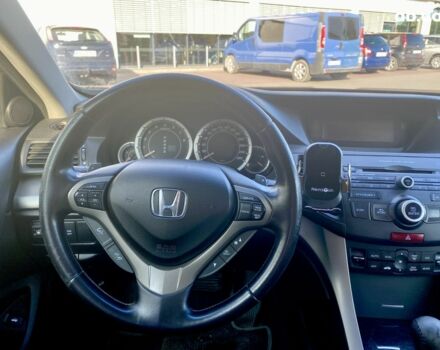 Черный Хонда Аккорд, объемом двигателя 0 л и пробегом 205 тыс. км за 10800 $, фото 1 на Automoto.ua