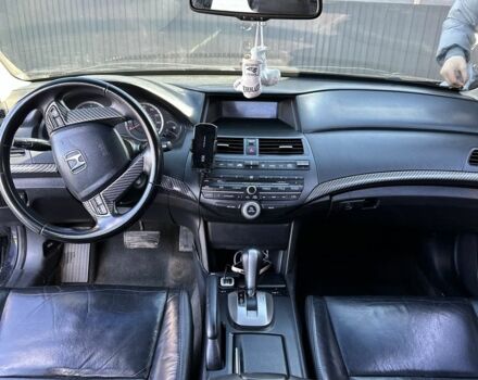 Чорний Хонда Аккорд, об'ємом двигуна 2.4 л та пробігом 151 тис. км за 8000 $, фото 3 на Automoto.ua