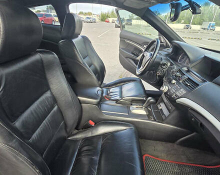 Черный Хонда Аккорд, объемом двигателя 3.5 л и пробегом 256 тыс. км за 8300 $, фото 12 на Automoto.ua