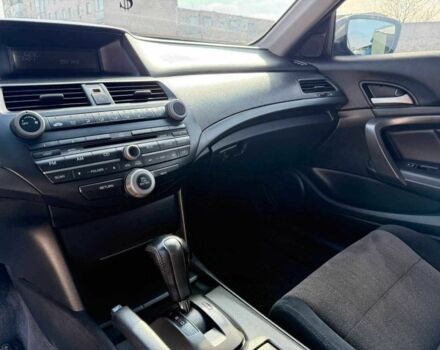 Черный Хонда Аккорд, объемом двигателя 2.4 л и пробегом 284 тыс. км за 7499 $, фото 5 на Automoto.ua