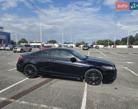 Черный Хонда Аккорд, объемом двигателя 3.5 л и пробегом 256 тыс. км за 8300 $, фото 4 на Automoto.ua
